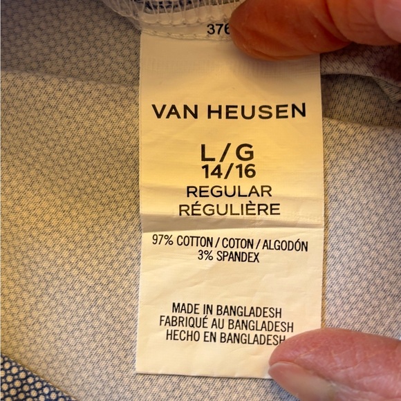 Boys Van Heusen Button Down Shirt Size 14/16 *Like new* - Picture 3 of 6